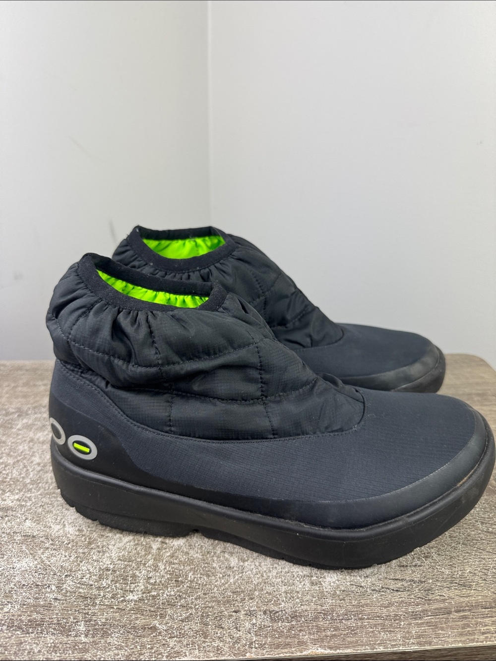 Oofos OOmg Bootie Mens Size 10 Boots Black Shoes Ankle Recovery Pull On Nylon